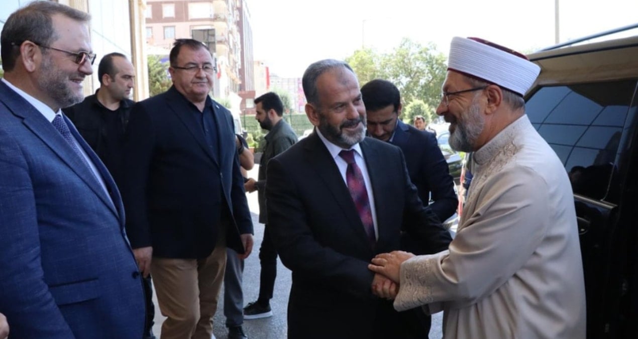 ali hocam da toggdan indi mercedese bindi MXGxXJFk