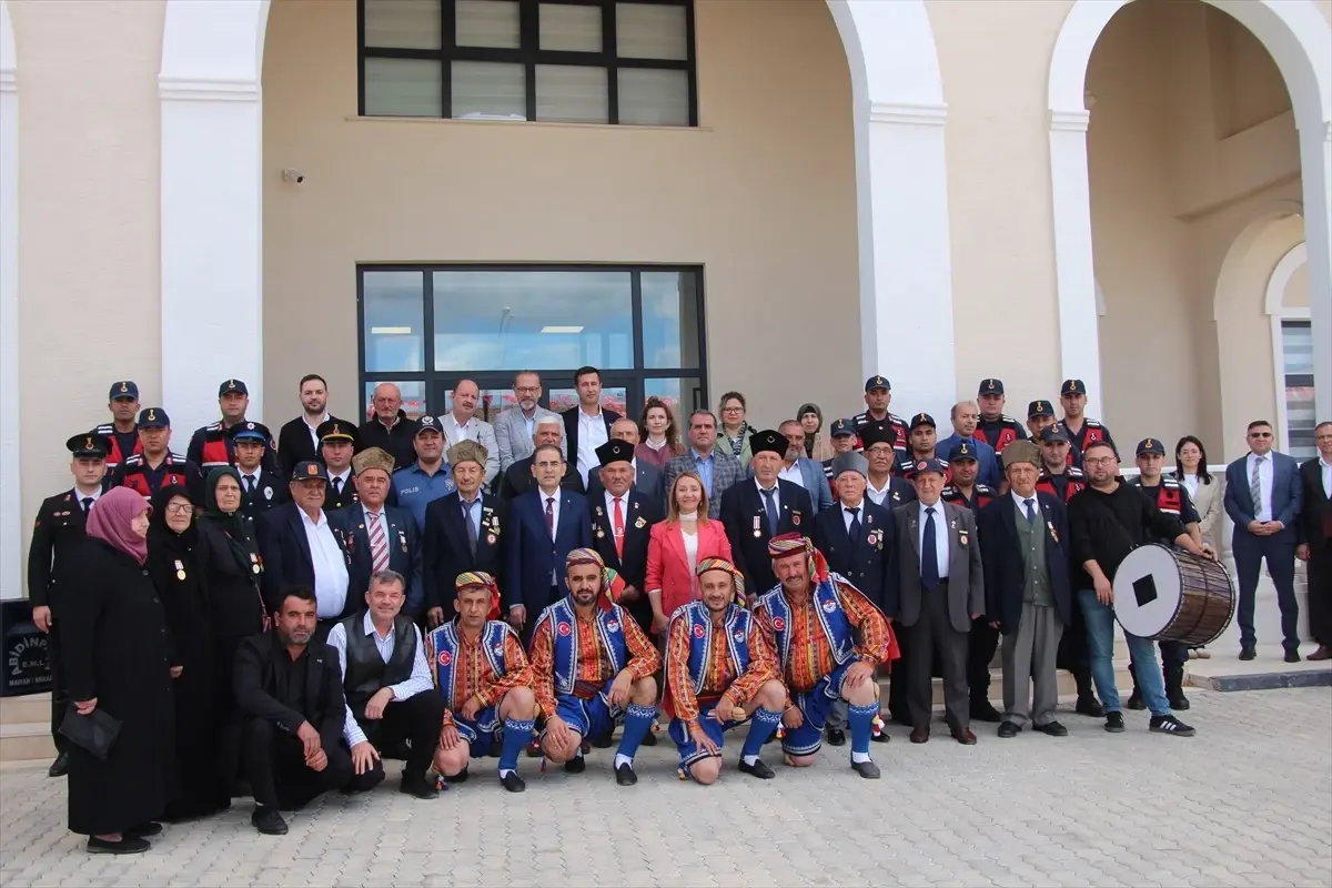 bilecikin ilcelerinde gaziler gunu kutlandi jNjf2XwL