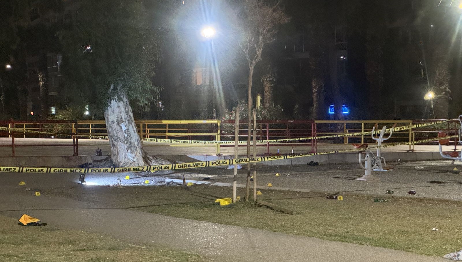 izmirde silahli kavga bir kisi oldu alti kisi yaralandi PxOUs2mP