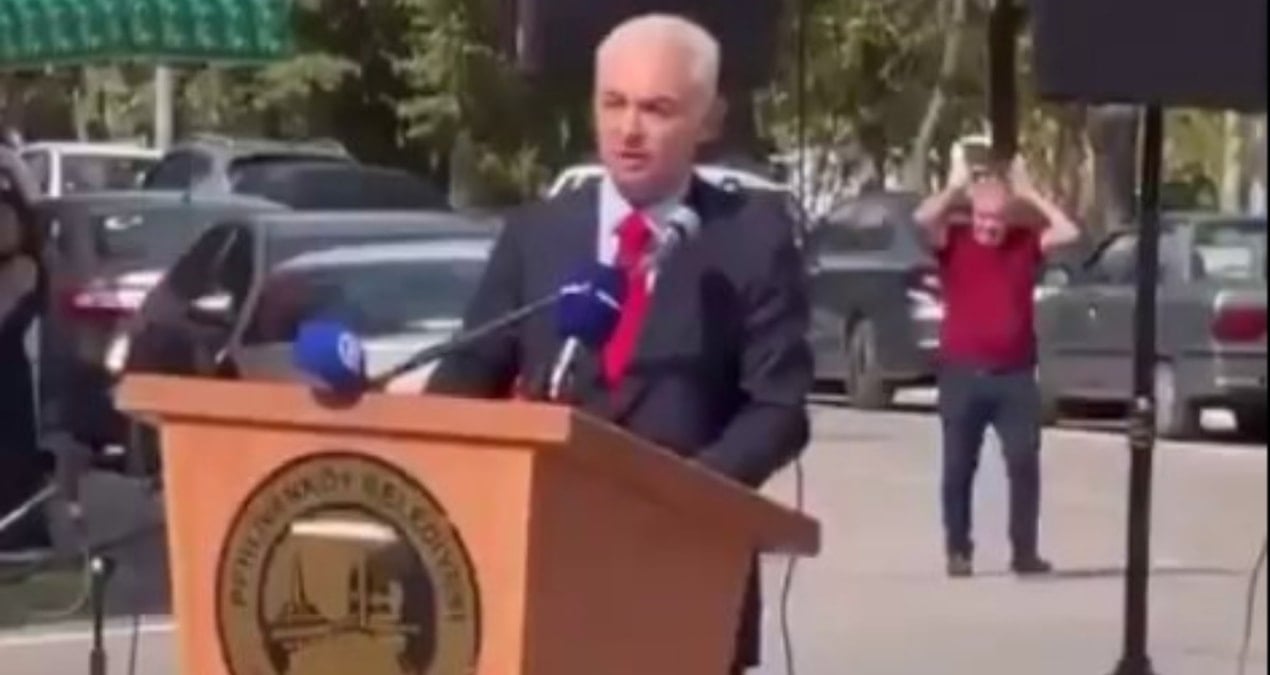 vali erdogani yere goge sigdiramadi sozleri tepki cekti hIh4gN3S