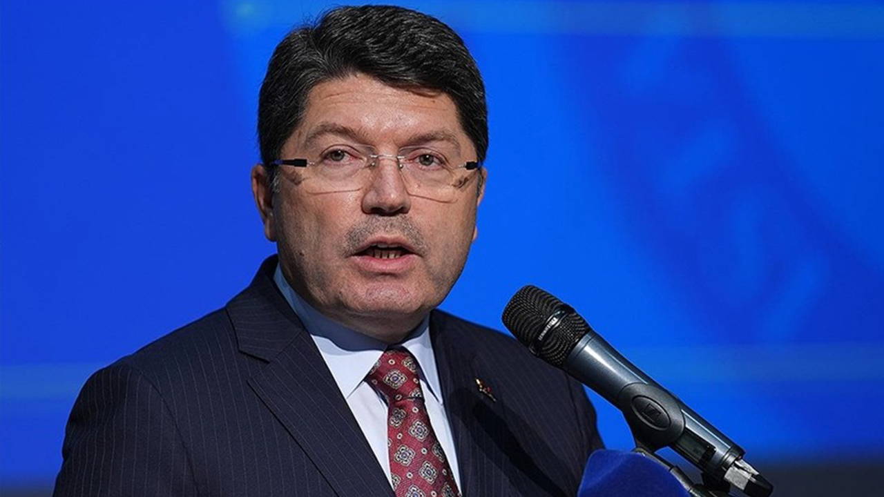 adalet bakani tunc yargi sistemini boyle ovdu bugun yolsuzluktan da teroristten de hesap soruluyor sgYpVJrf