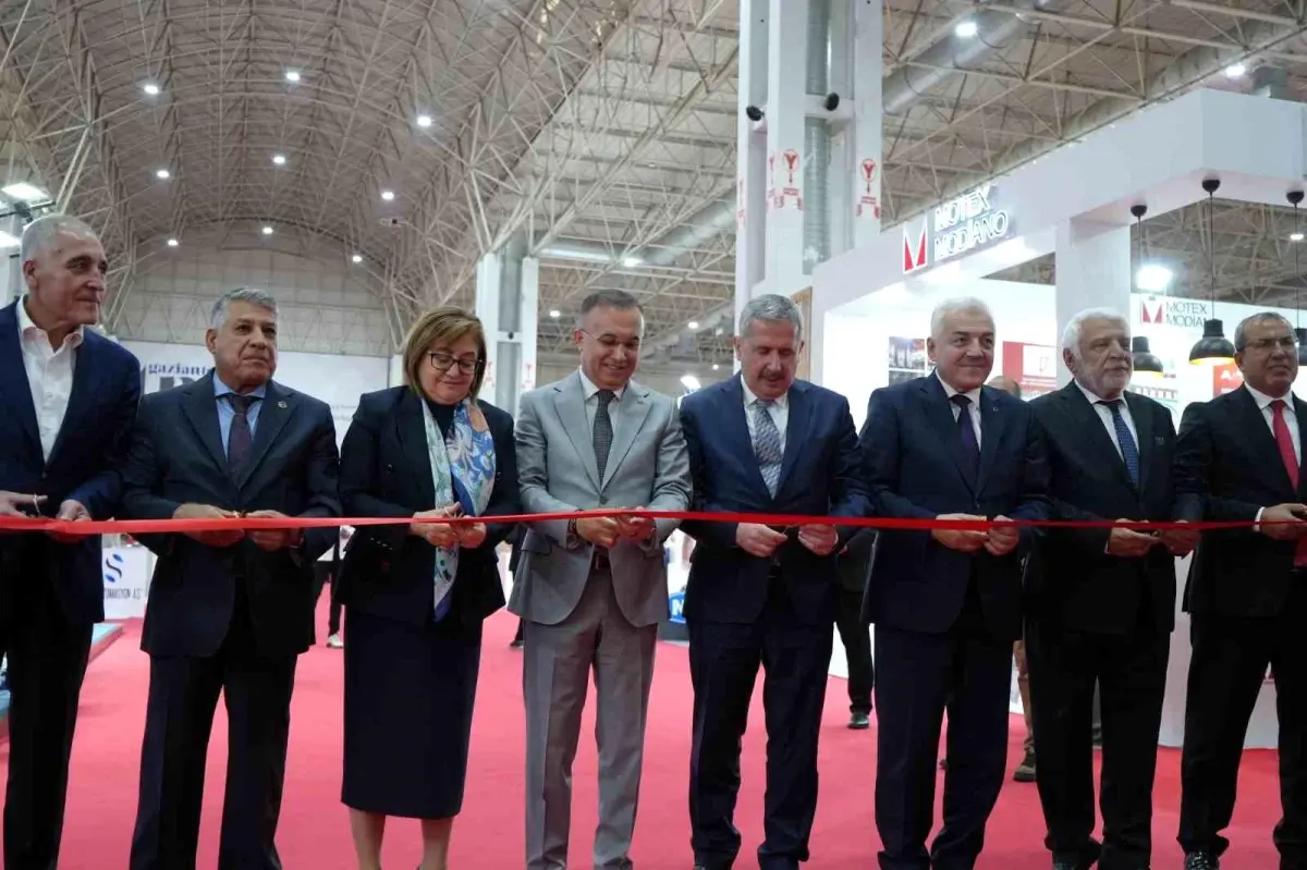 gaziantepte tekstil makineleri fuari 2025 acildi aKjkudku.jpg