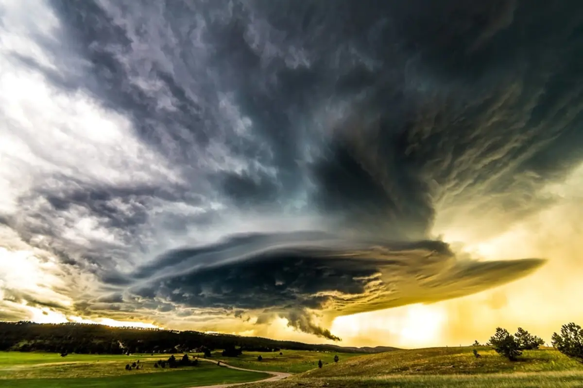 siklon dalgasi yola cikti geliyor istanbullular bu saate dikkat HHmeCfHs