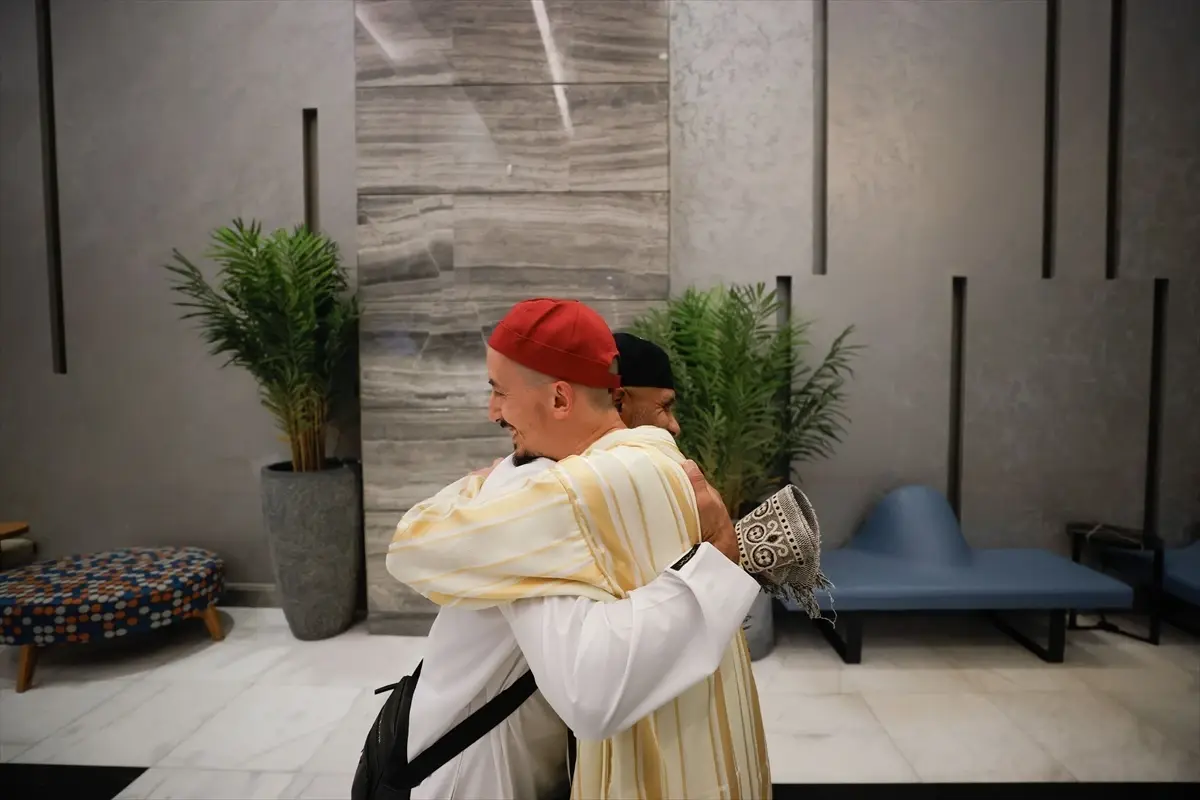 muslumanlar hicret rotasinda manevi bir yolculuga cikiyor 3jVvUBLL.jpg