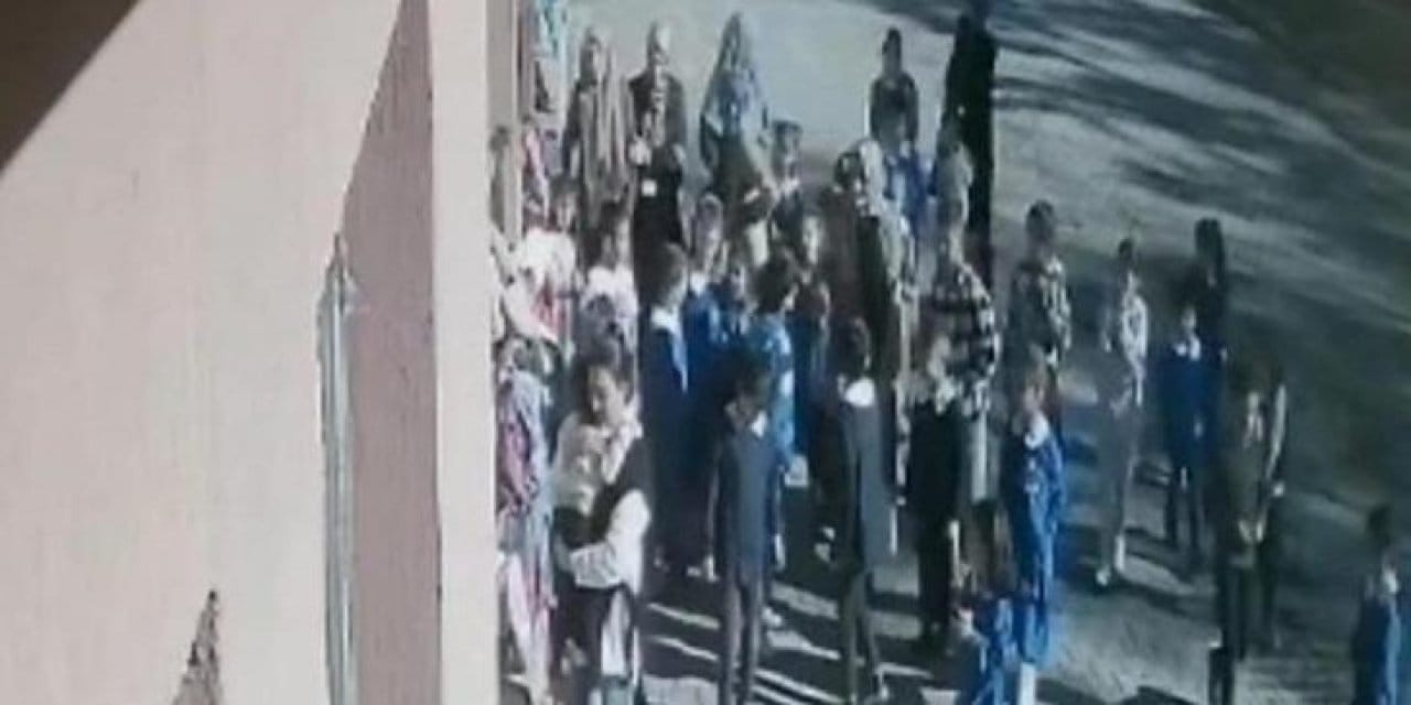 ogretmenlerden 3 yasindaki cocugun hayatini kurtaran hamle 4IzVF1mC.jpg