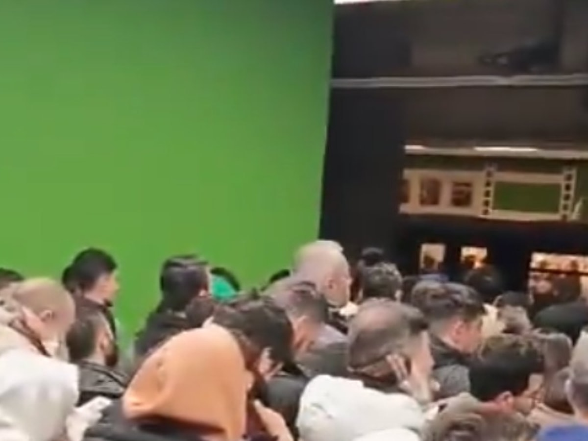 İstanbul’da kar çilesi: Metrolarda yoğunluk