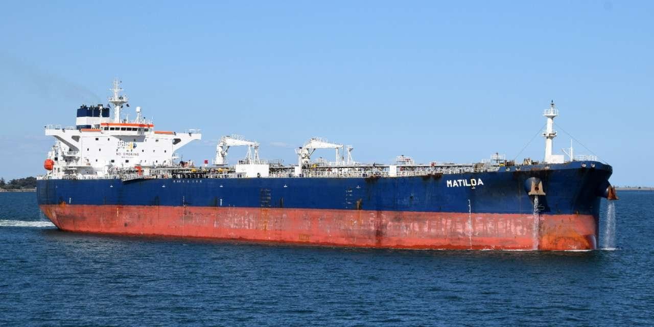 Kazakistan tankeri Karadeniz’de İHA saldırısına uğradı