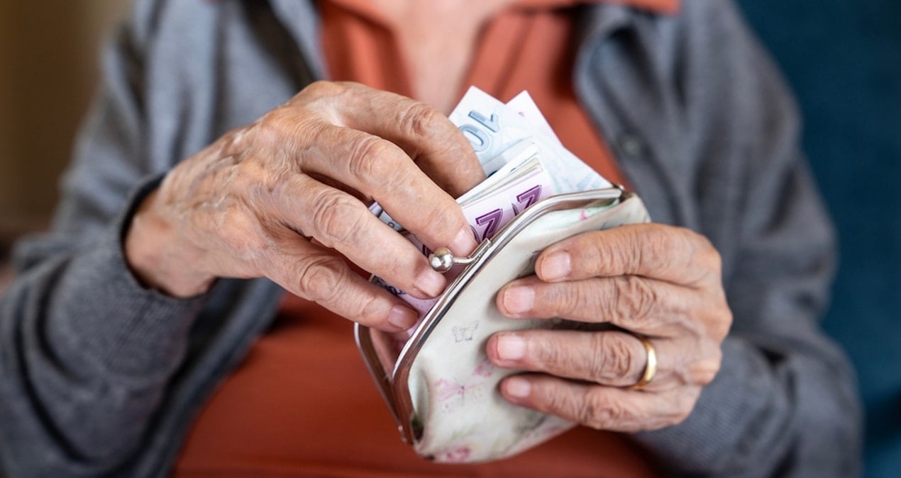 emeklinin-her-ay-cebine-girmesi-gereken-26-bin-tl-buhar-oluyor-9Ng8AwPr