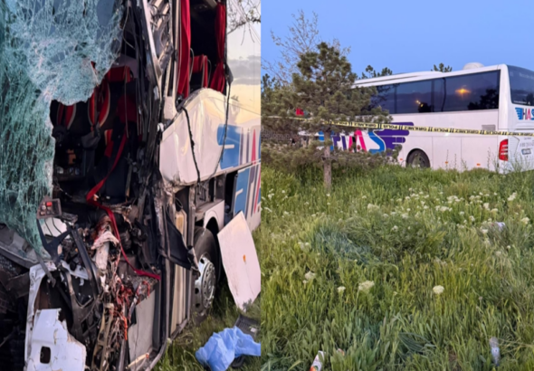 konyada-yolcu-otobusu-tira-carpti-1-olu-8-yarali-zyJSnEpN
